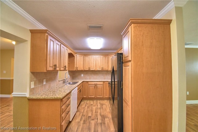 1000 Thompson Ave, Frostproof, FL 33843 - photo 30