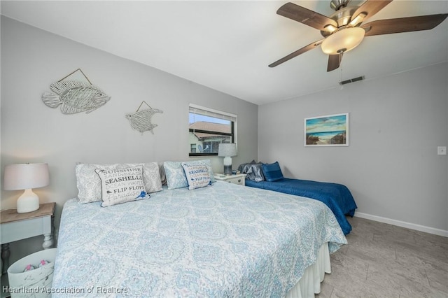 bedroom with ceiling fan