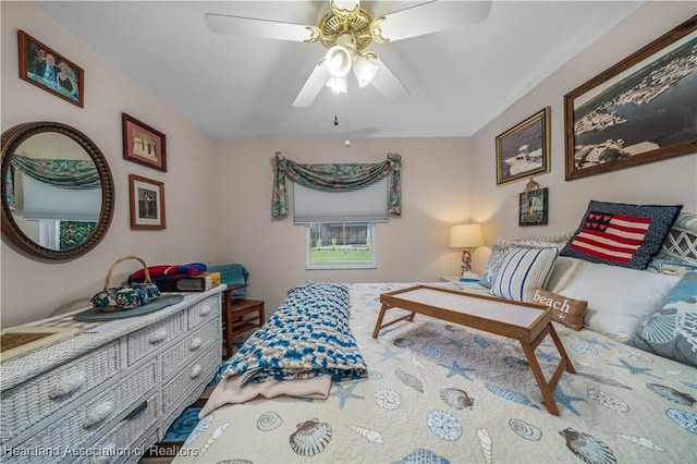 bedroom featuring ceiling fan