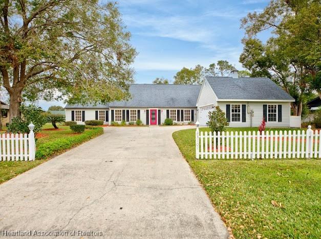 3107 Divot Rd, Sebring, FL 33872 - photo 3