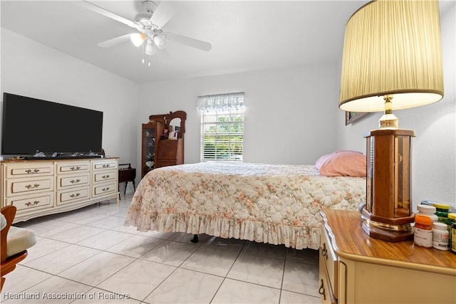 2433 N Highlands Blvd, Avon Park, FL 33825 - bedroom featuring light tile patterned floors and a ceiling fan