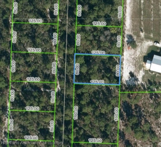 Listing photo 3 for 10828 Bending Oak Dr, Sebring FL 33875