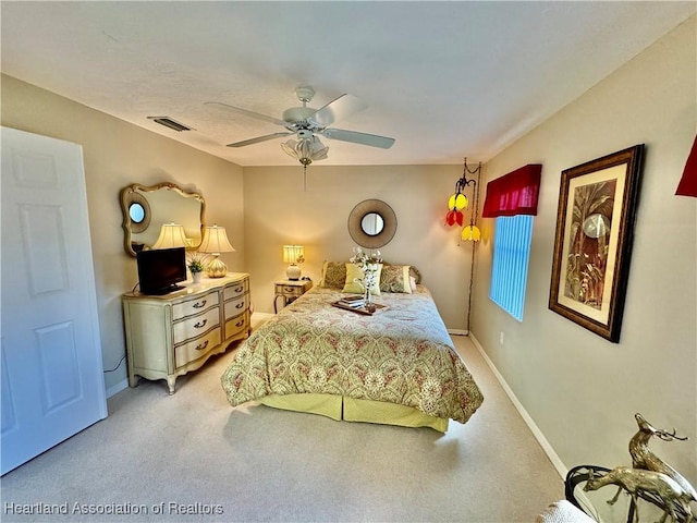 bedroom featuring ceiling fan