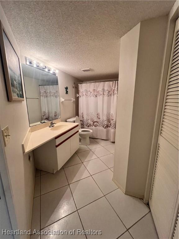 413 Pine Cir, Englewood, FL 34223 - photo 5