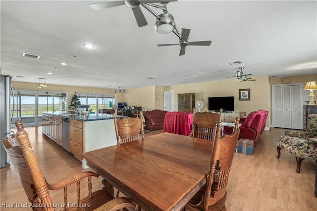 dining room with recessed lighting, visible vents, ceiling fan, and light wood finished floors