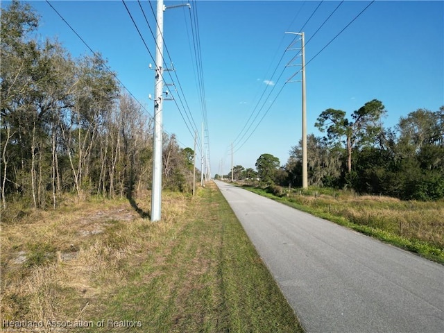 Listing photo 2 for 1139 Lake Rd NW, Lake Placid FL 33852