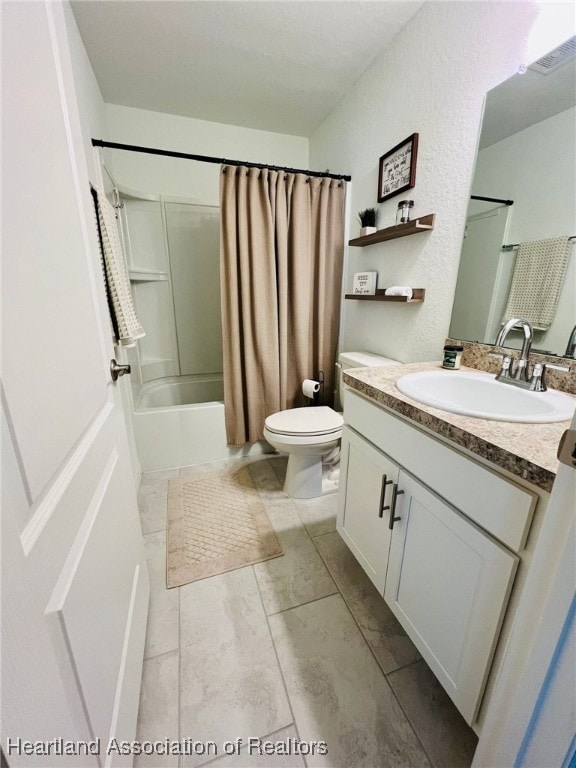 5310 Pebble Dr, Sebring, FL 33872 - full bathroom with vanity and shower / bath combination with curtain