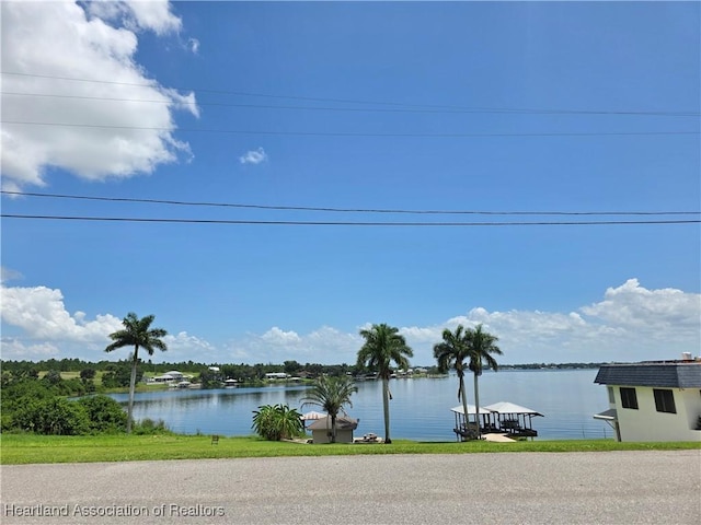 526 Lake Clay Dr S, Lake Placid, FL 33852 - photo 3