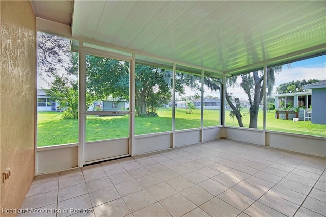 4311 Mandarin Rd, Sebring, FL 33875 - unfurnished sunroom featuring healthy amount of natural light