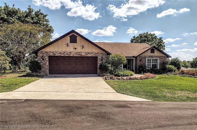 14 Winter Trl, Lake Placid, FL 33852 - single story home featuring a front yard, a garage, driveway, and brick siding