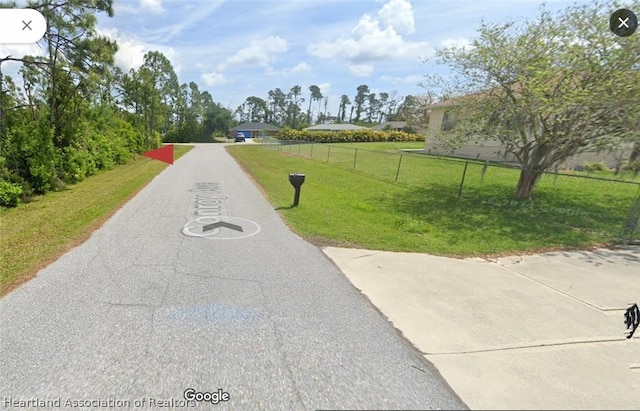 Listing photo 3 for 12212 Conroy Ave, Port Charlotte FL 33981