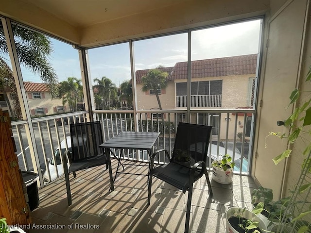 view of sunroom / solarium