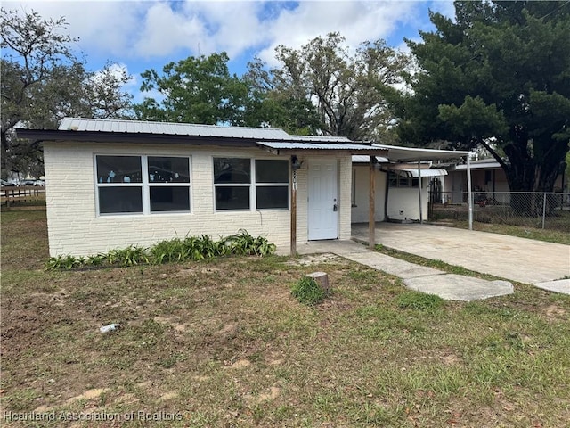 801 N Anoka Ave, Avon Park, FL 33825 - photo 1