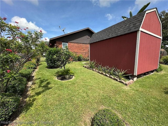 4212 Elson Ave, Sebring, FL 33875 - view of green lawn with a storage shed