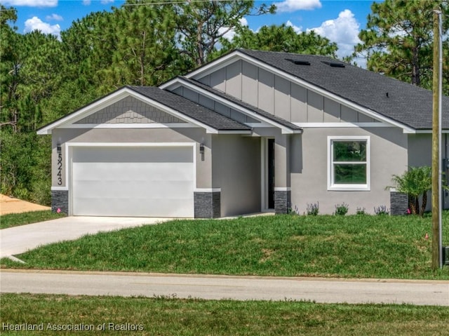 5243 Cortez Blvd, Sebring, FL 33872 - view of front of house with an attached garage, driveway, a front lawn, roof with shingles, and stucco siding