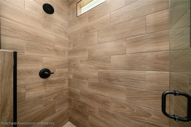 5243 Cortez Blvd, Sebring, FL 33872 - bathroom with a stall shower