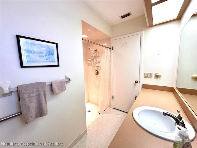 4620 Lafayette Ave, Sebring, FL 33875 - full bath featuring a shower stall, tile patterned floors, vanity, and visible vents