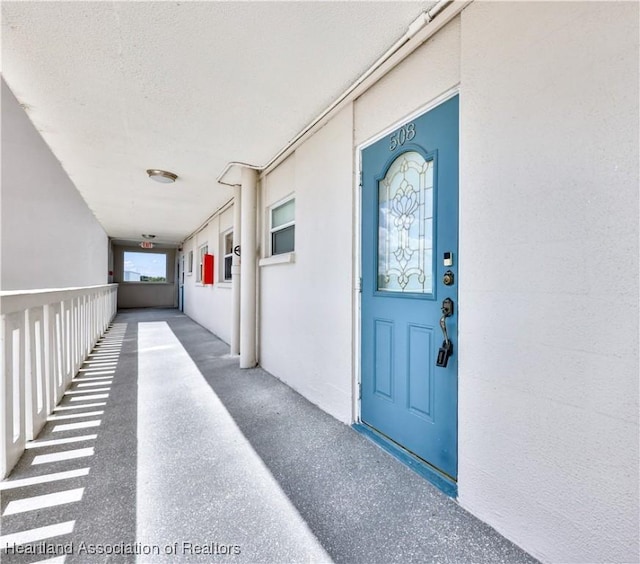 2131 Lakeview Dr Unit 508, Sebring, FL 33870 - property entrance with stucco siding