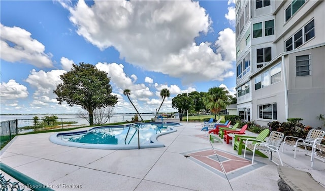2131 Lakeview Dr Unit 508, Sebring, FL 33870 - community pool with a patio