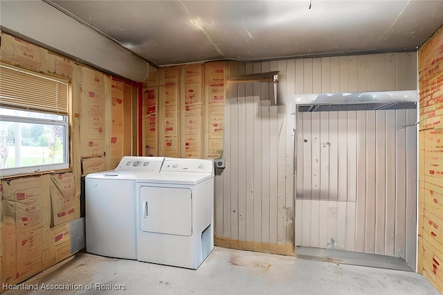 laundry room with washer and clothes dryer