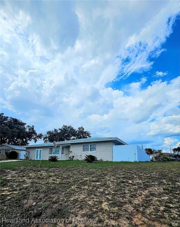 908 Taseschee Dr, Sebring, FL 33870 - view of front of house