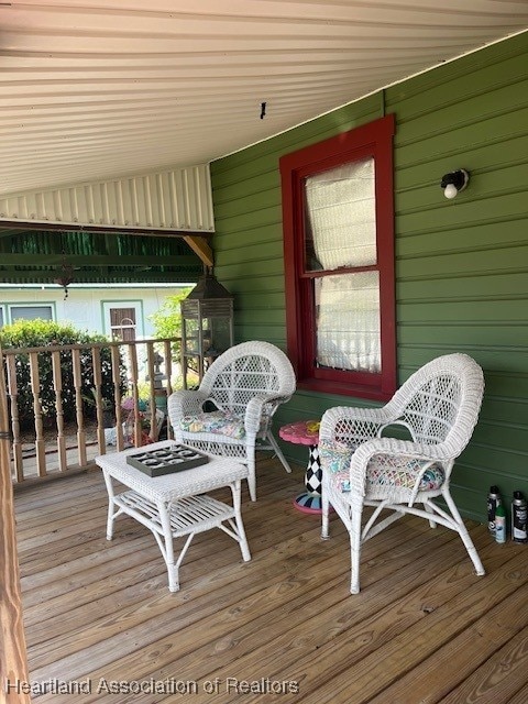 410 Walnut St, Sebring, FL 33870 - view of wooden terrace