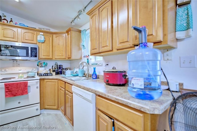 2138 N Archer Rd, Avon Park, FL 33825 - photo 8