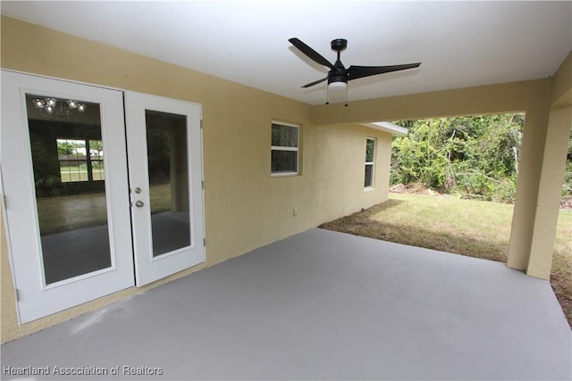 view of patio with ceiling fan