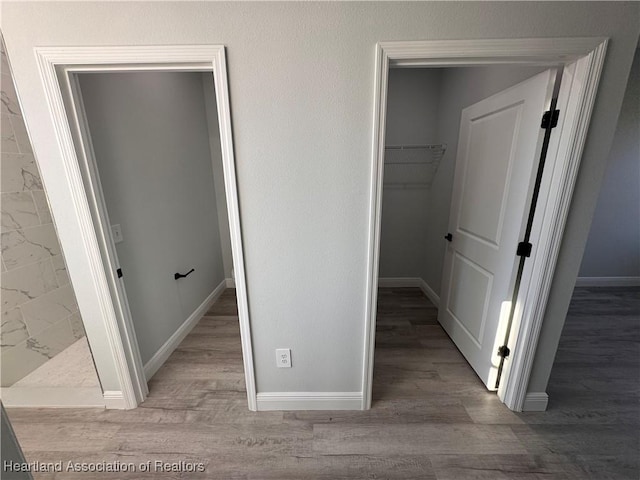 1940 Alan St, Sebring, FL 33875 - hall featuring hardwood / wood-style floors