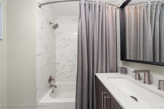 1622 Dinner Dr, Sebring, FL 33870 - bathroom with vanity and shower / bathtub combination with curtain