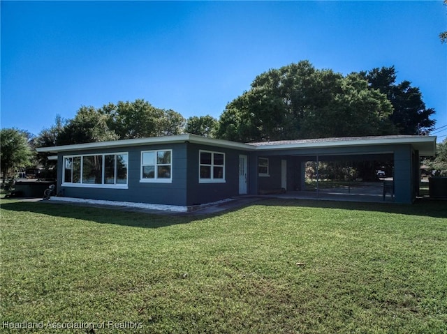 1622 Dinner Dr, Sebring, FL 33870 - view of front of home with a front yard