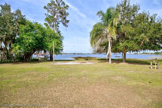 view of yard with a water view