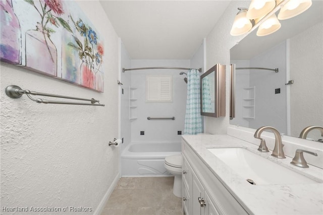 1904 Mulligan Rd, Sebring, FL 33872 - full bath with a textured wall, vanity, toilet, shower / bath combo, and tile patterned floors