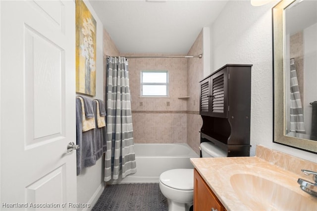 3038 Cedora Ter, Sebring, FL 33870 - bathroom with vanity and shower / bath combo with shower curtain