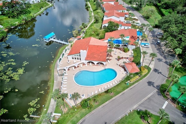 4915 Casablanca Cir Unit H22, Sebring, FL 33870 - aerial view of property and surrounding area with a large body of water and a pool area