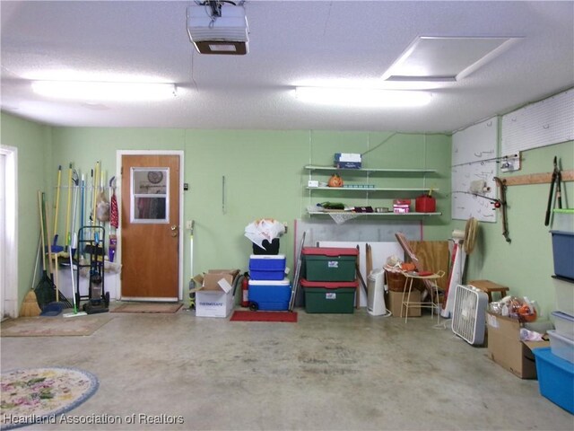 1618 Roberta Ave, Sebring, FL 33870 - garage with a garage door opener