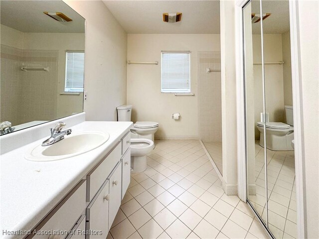 120 Honeycomb Ave, Lake Placid, FL 33852 - full bath featuring a shower stall, vanity, toilet, and a bidet