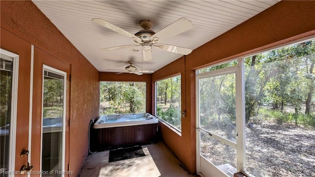 view of sunroom / solarium