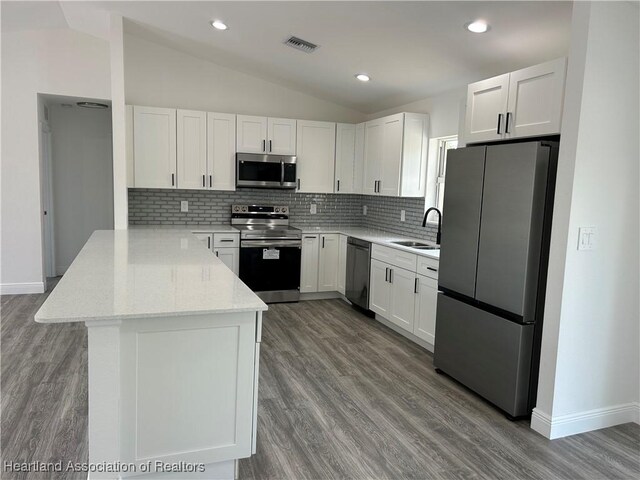 136 Lincoln Rd NW, Lake Placid, FL 33852 - photo 10