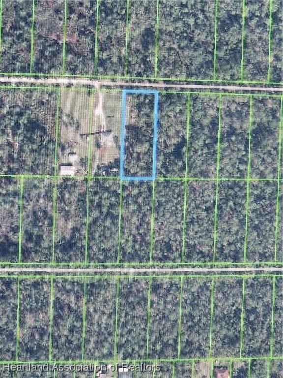 Listing photo 3 for 1023 Hyacinth Ave, Sebring FL 33875