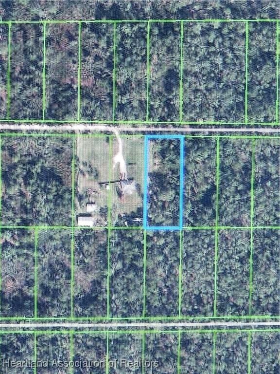 Listing photo 2 for 1023 Hyacinth Ave, Sebring FL 33875