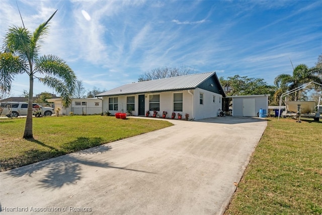 ranch-style home with a front yard