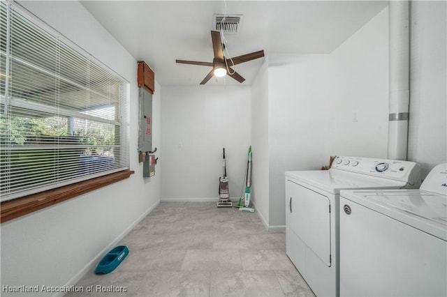 washroom featuring washing machine and clothes dryer and ceiling fan