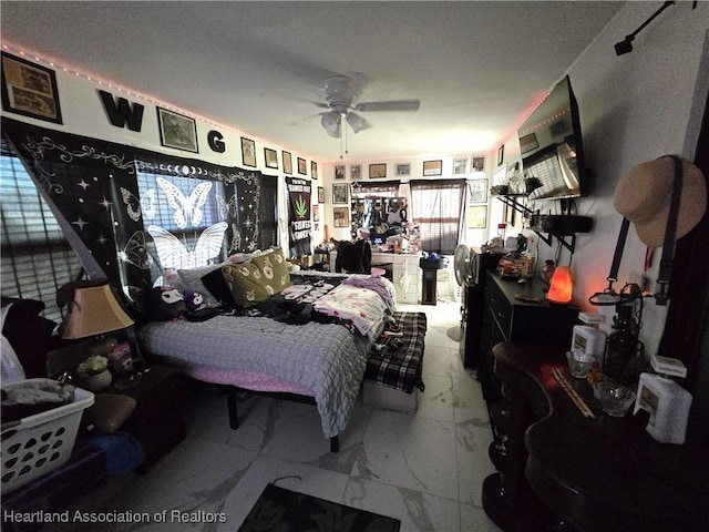 bedroom featuring ceiling fan