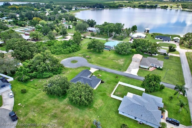 1465 Berwin Ave, Avon Park, FL 33825 - aerial view of property and surrounding area with a large body of water and nearby suburban area