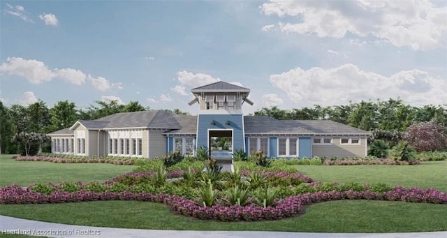 view of front of property featuring a front yard