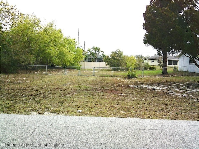 view of yard featuring fence