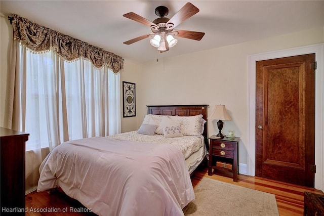 1237 Hotiyee Ave, Sebring, FL 33870 - bedroom featuring wood finished floors and ceiling fan