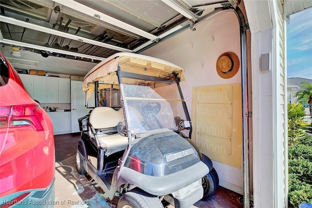 3171 E Pebble Dr, Avon Park, FL 33825 - view of garage