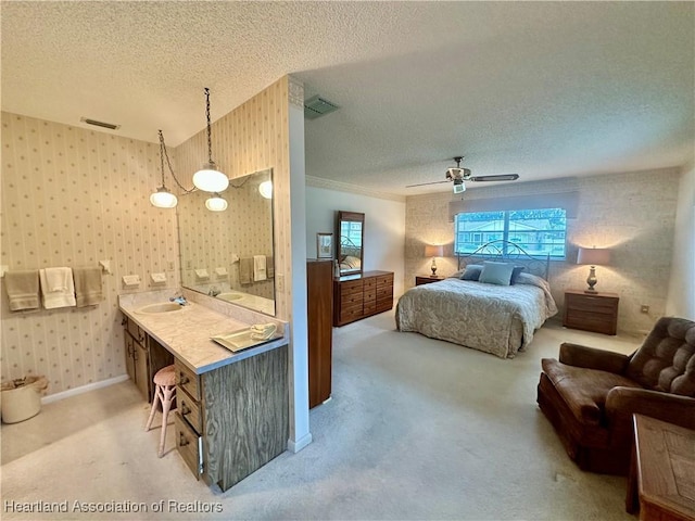1704 Palm St, Sebring, FL 33870 - bedroom featuring wallpapered walls, a textured ceiling, light carpet, a ceiling fan, and baseboards